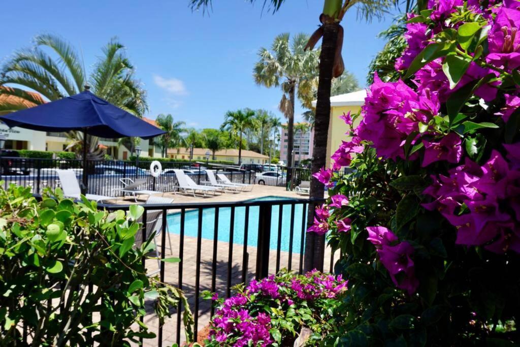 The Beach House At Seascape Steps From The Beach, Marina And Shops! West Palm Beach Exterior foto